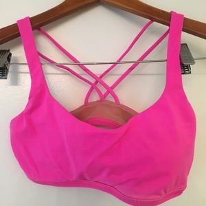 Lululemon Free To Be sports bra